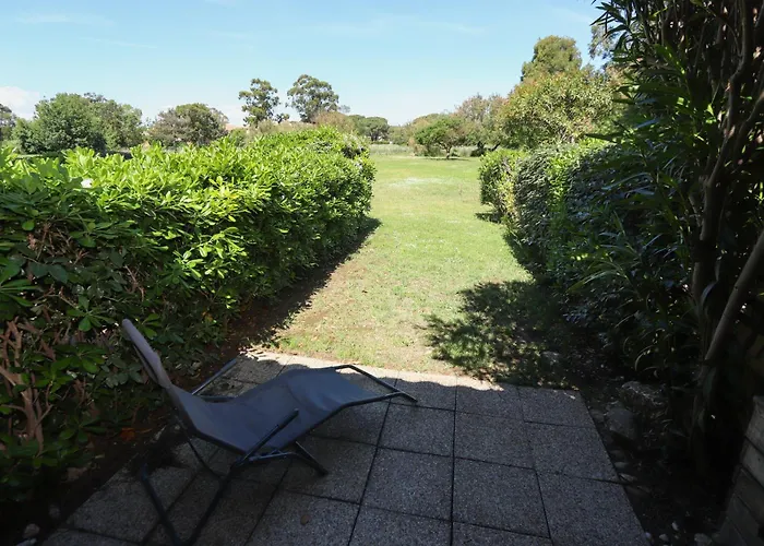 4 Personnes Avec Terrasse Au Golf De St Cyprien