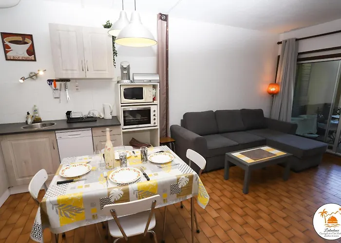 4 Personnes Avec Terrasse Au Golf De St Cyprien Appartement *
